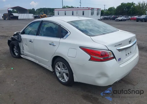 2015 Nissan Altima 2.5 Sv z USA, uszkodzony, nr VIN 1N4AL3AP1FC166730